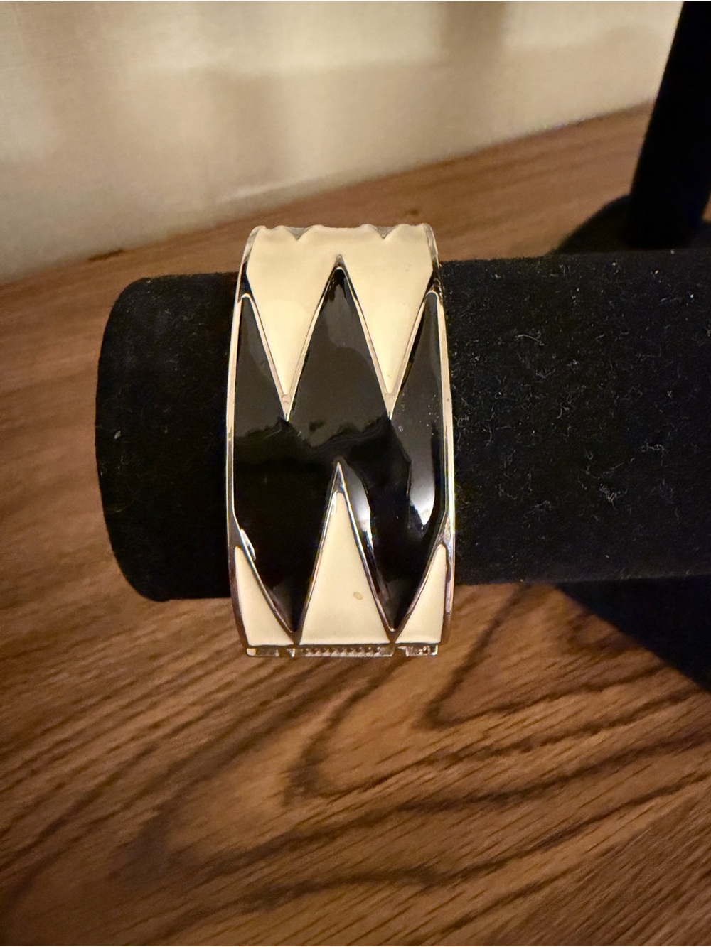 Stylish Black and Cream Chevron Bracelet